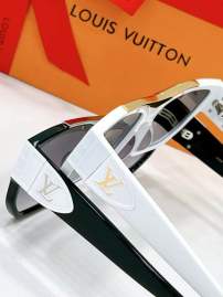 Picture of Louis Vuitton Sunglasses _SKUfw79164246fw